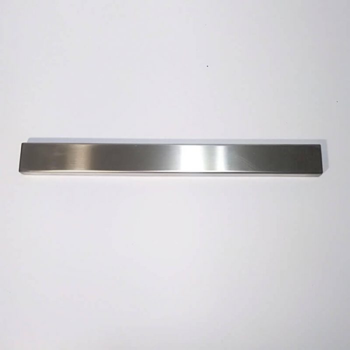 magnetic strip for knife